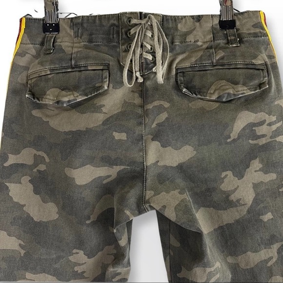 Pam & Gela Camouflage Ankle Jeans with Stripes - Picture 6 of 11